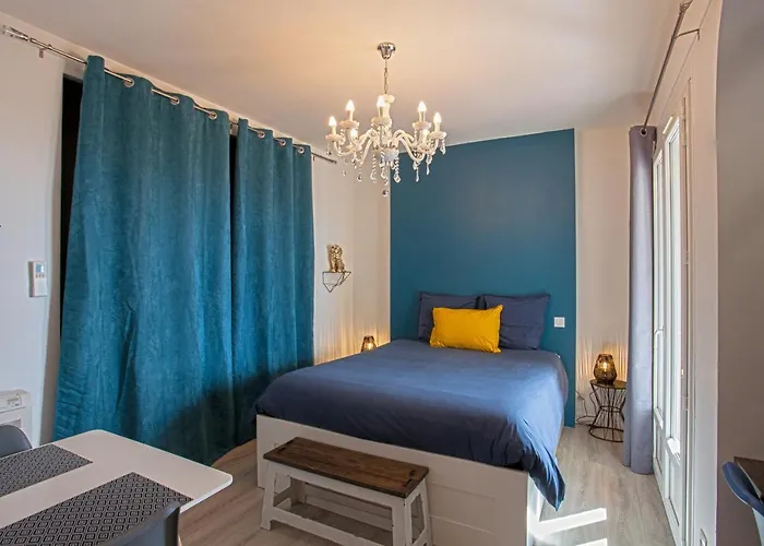 Nova * Santa-Maria-di-Lota