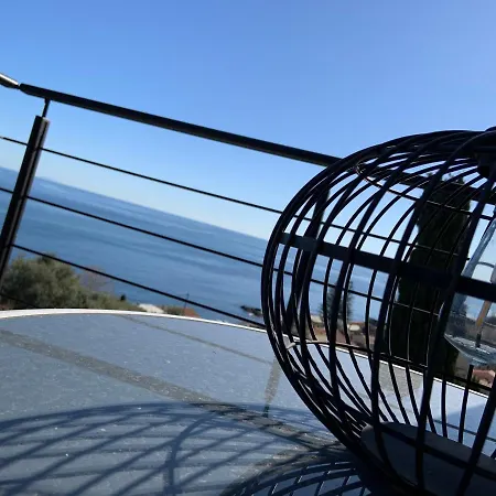 Nova * Santa-Maria-di-Lota