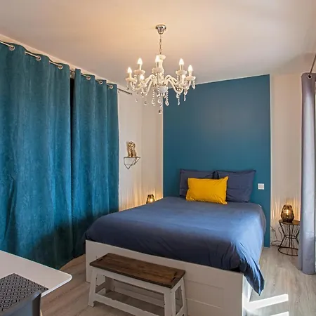 Nova * Santa-Maria-di-Lota