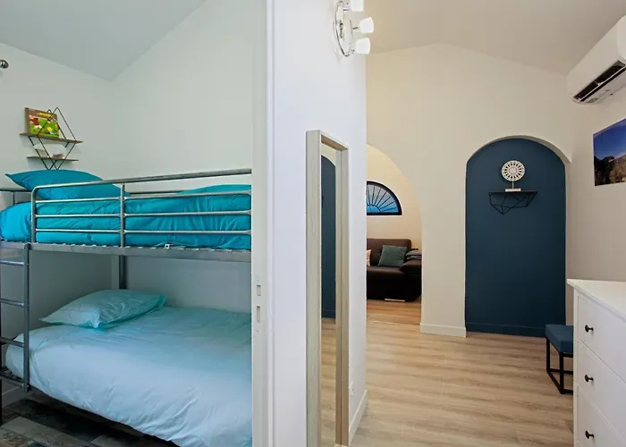 Nova Santa-Maria-di-Lota